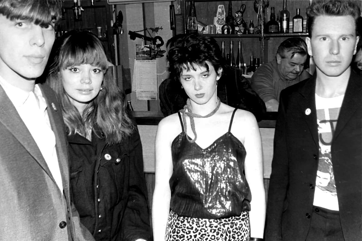 'A' Bomb au comptoir d'un bistrot