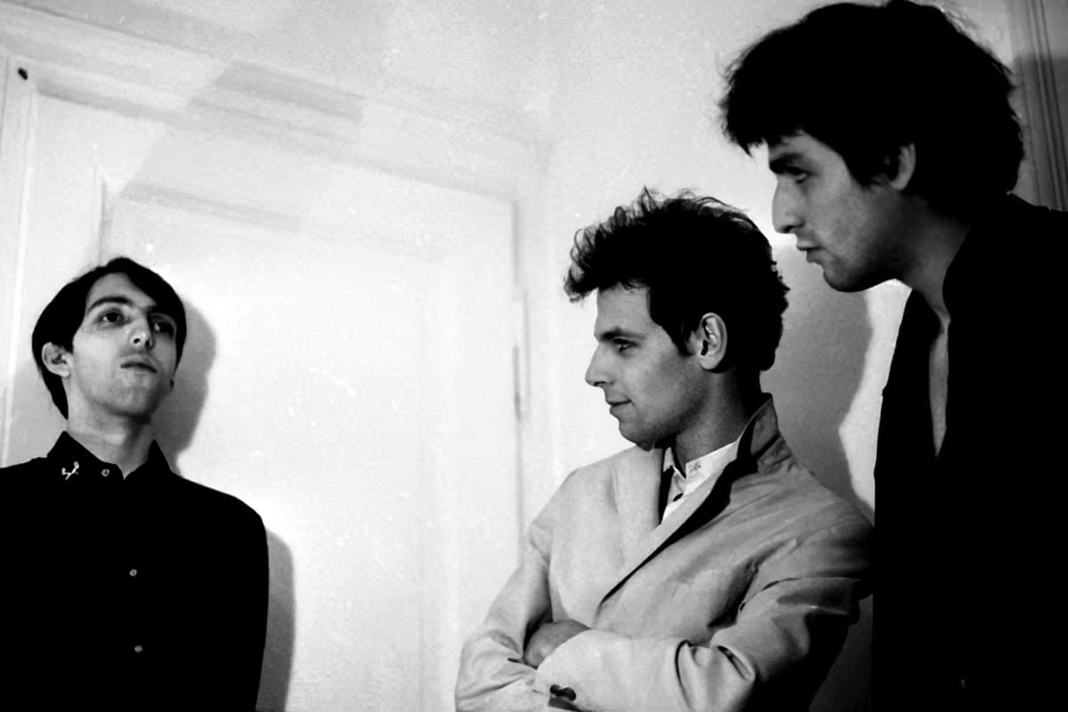 Les Civils par Claude Prat