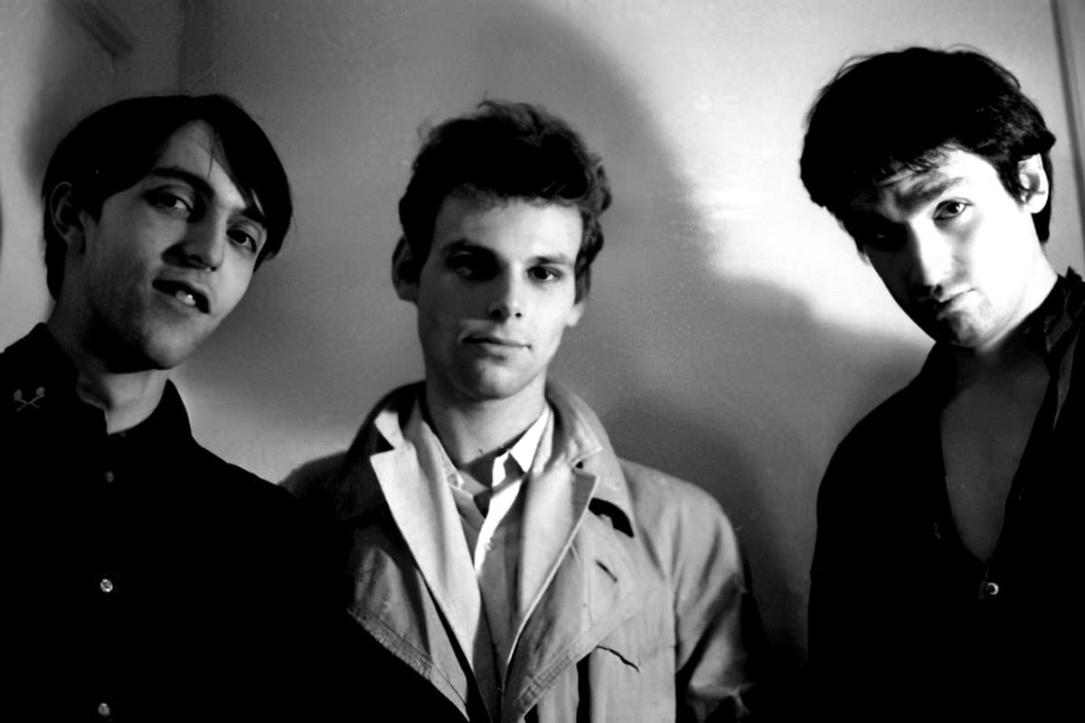 Les Civils par Claude Prat